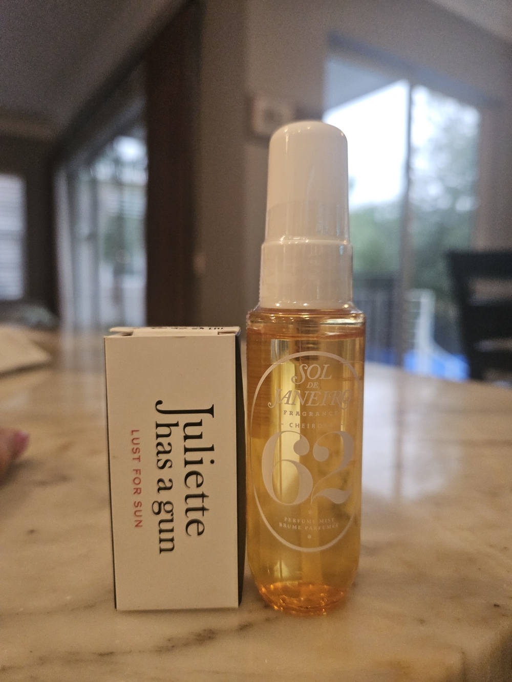 Juliette has a gun Lust for Sun (1.7 mL) & 62 Sol de Janeiro Body Fragrance Mist